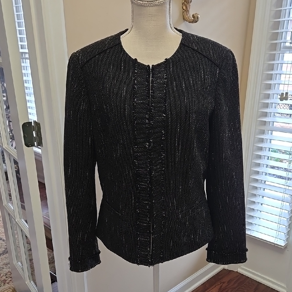 John Meyer black white tweed jacket long sleeve Fully lined Hook closure 10 EUC)